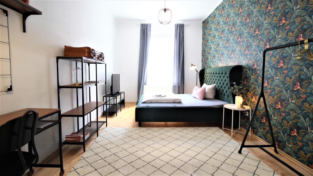 Homie Stay Schiestlstrasse - Moderne Altbauapartments, Nahe Stadtzentrum & Weinberge Wurzburgo Exterior foto